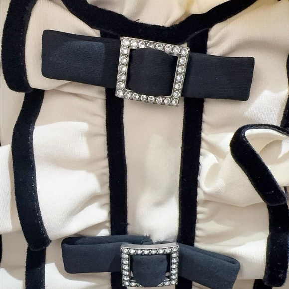 ❌sold❌🚩steal authentic Gucci Black and Cream Ruffle Dress - Picture 4 of 6